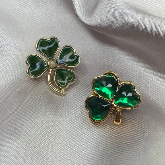 Saint Patricks Day Clover Pin Brooch Tie Tack Green Enamel Rhinestones Bundle 2 - Picture 5 of 8